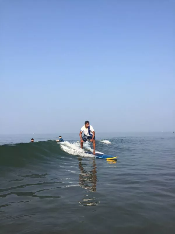 SURFING IN GOA ( LESSONS & RENT )