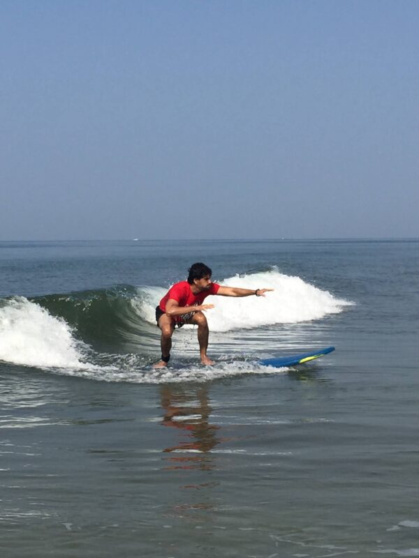 SURFING IN GOA ( LESSONS & RENT )