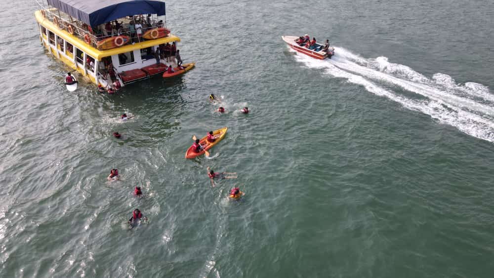 Boat Party